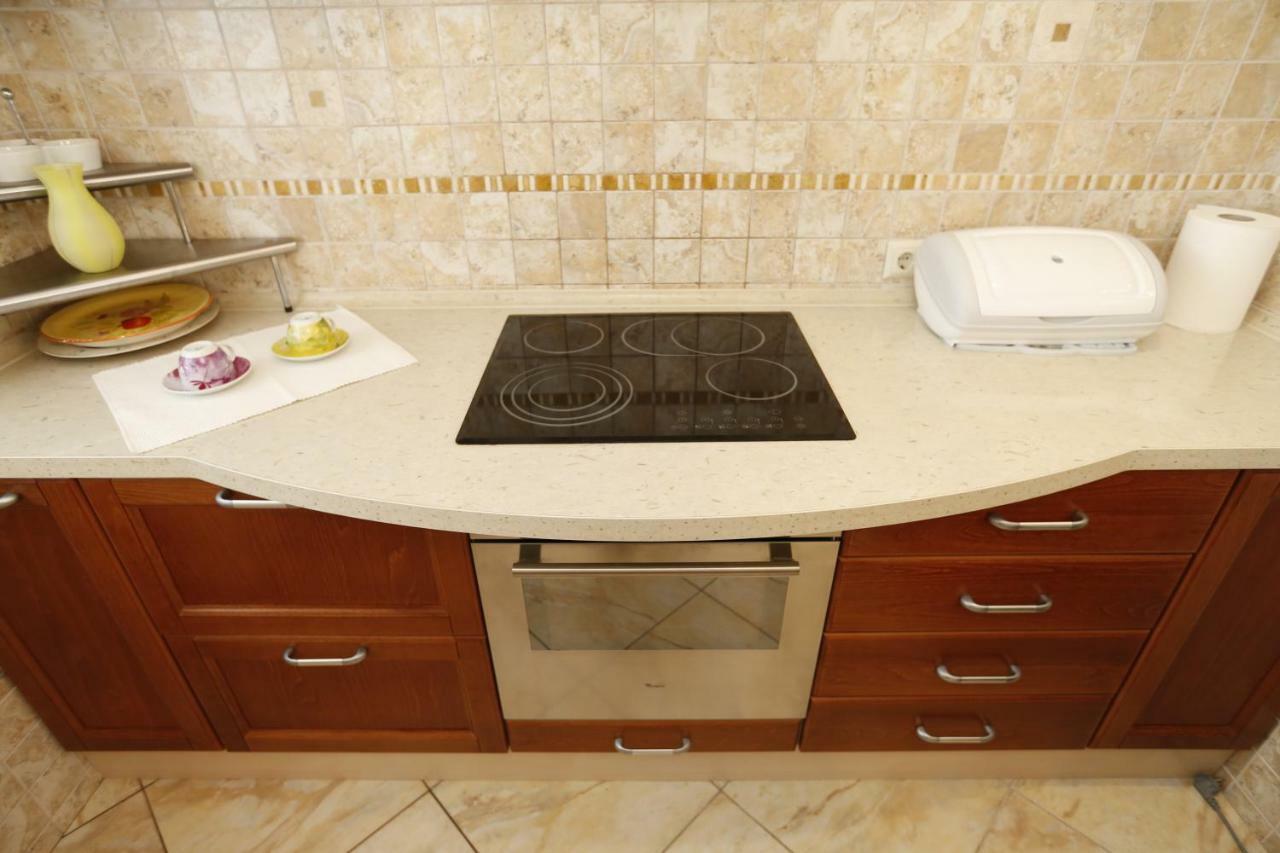 Apartment Bojan With Terrace And Sea View Башка Екстер'єр фото