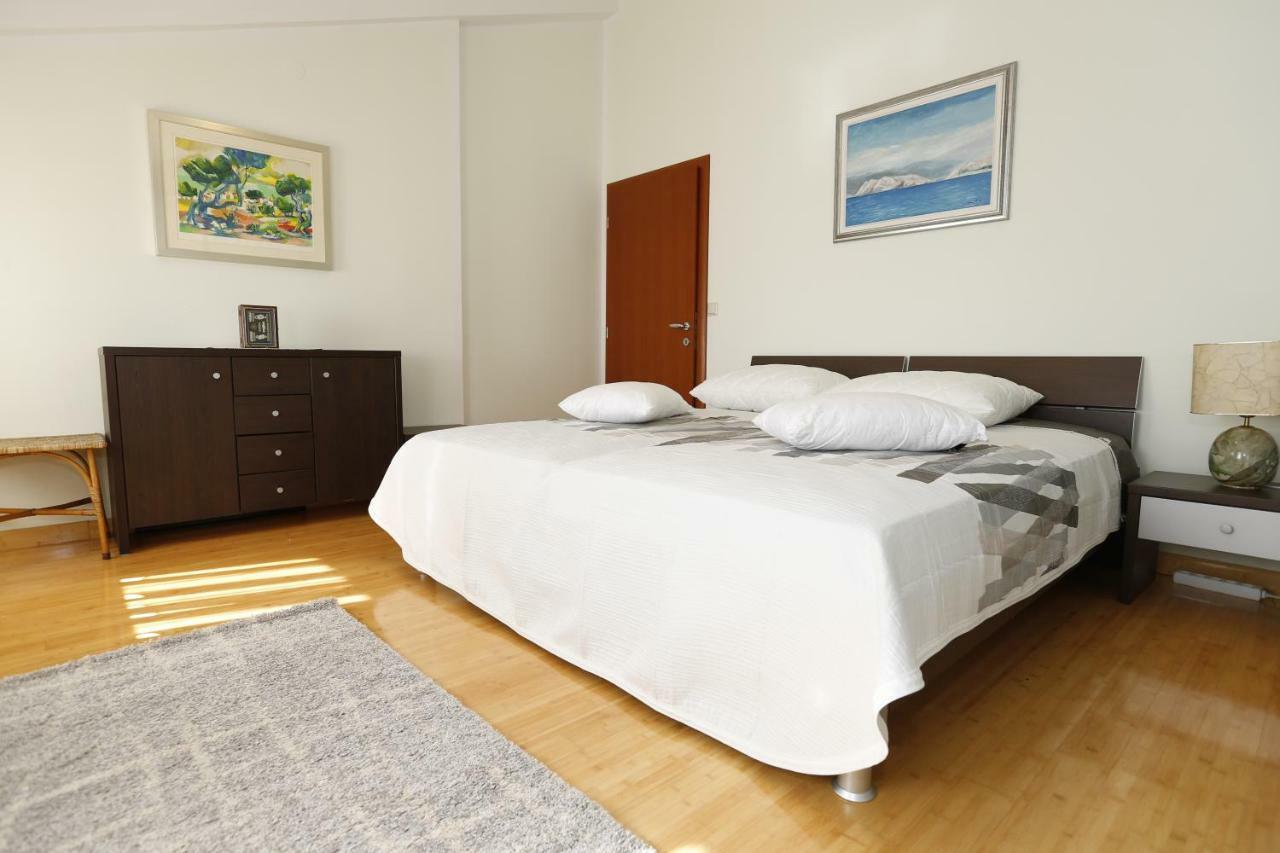 Apartment Bojan With Terrace And Sea View Башка Екстер'єр фото