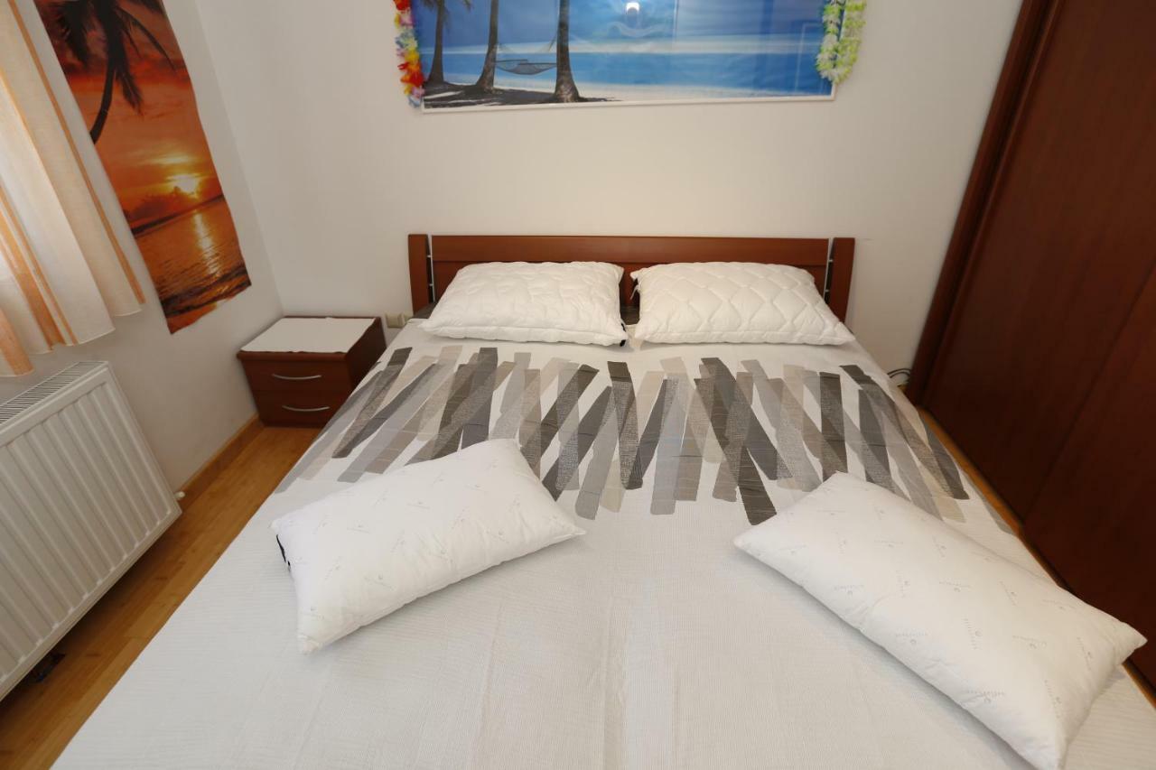 Apartment Bojan With Terrace And Sea View Башка Екстер'єр фото